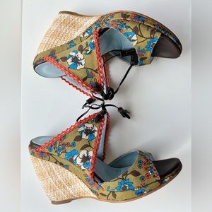 Coclico wedges size 36, flower motif, beautiful colors